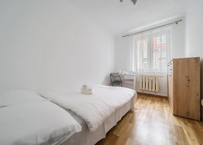 Wyspa Slodowa For 8 People By Bookinghost Wroclaw