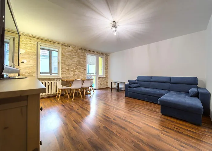 Wyspa Slodowa For 8 People By Bookinghost Apartment Wroclaw