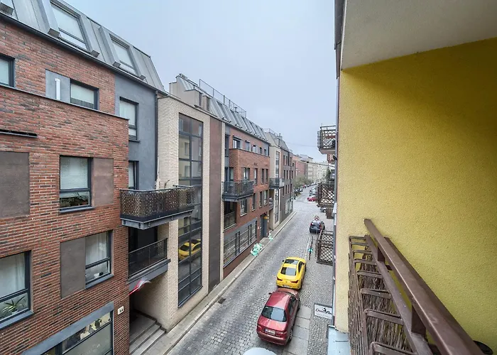 Wyspa Slodowa For 8 People By Bookinghost Apartment Wroclaw