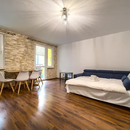 Wyspa Slodowa For 8 People By Bookinghost Wrocław