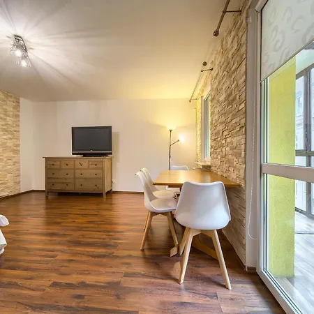 Апартаменти Wyspa Slodowa For 8 People By Bookinghost Вроцлав