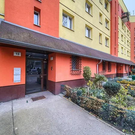 Wyspa Slodowa For 8 People By Bookinghost Wrocław