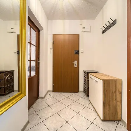 Lejlighed Wyspa Slodowa For 8 People By Bookinghost Wrocław