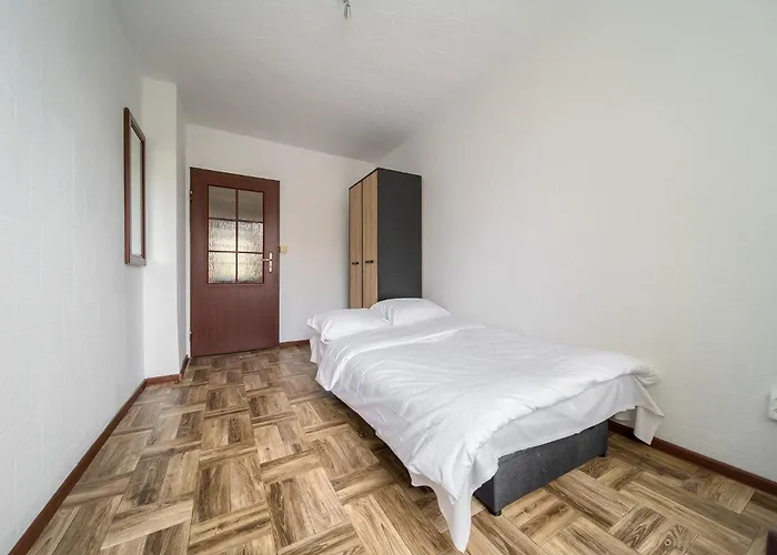 Apartment Wyspa Slodowa For 8 People By Bookinghost *