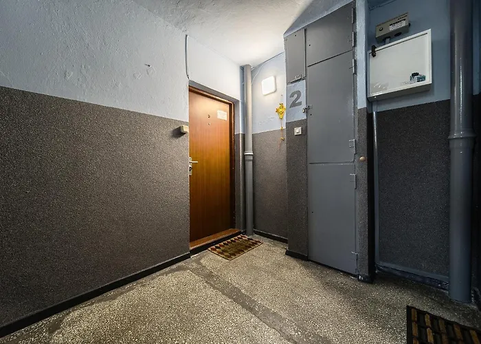 Apartment Wyspa Slodowa For 8 People By Bookinghost