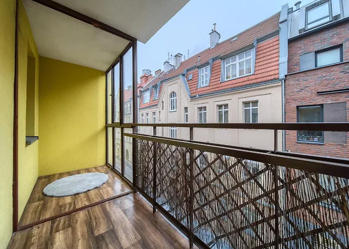 Apartment Wyspa Slodowa For 8 People By Bookinghost Wroclaw